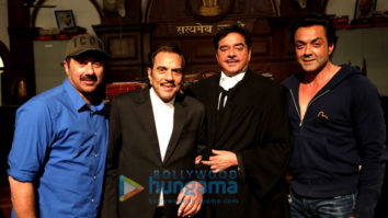 On The Sets Of The Movie Yamla Pagla Deewana Phir Se