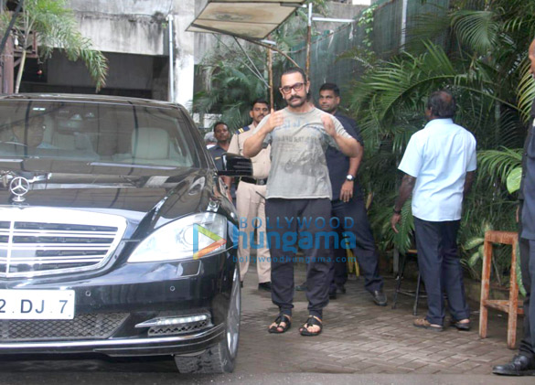 aamir khan spotted at a spa in bandra 2 2