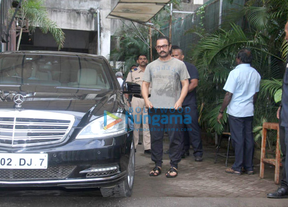 aamir khan spotted at a spa in bandra 6 2