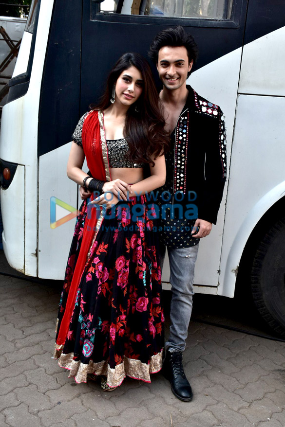 aayush sharma and warina hussain snapped during loveyatri promotions 2 2
