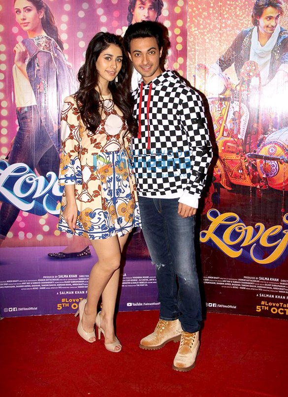 Aayush Sharma and Warina Hussain snapped promoting their film Loveratri at Mehboob Studio Aayush Sharma and Warina Hussain snapped promoting their film Loveratri at Mehboob Studio