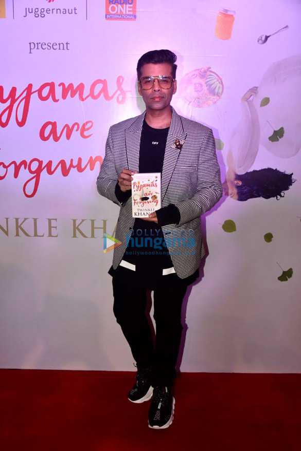 akshay kumar sonam kapoor and ranveer singh snapped at twinkle khannas book launch 5