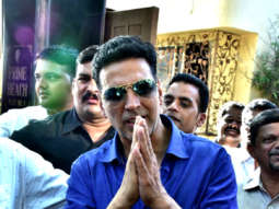Akshay Kumar celebrates his birthday at his residence in Mumbai