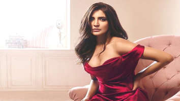 Anushka Sharma continues Sui Dhaaga promotions despite bulging disk issue!