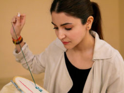 BEHIND THE SCENES: Varun – Anushka learn many new things for Sui Dhaaga – Made In India
