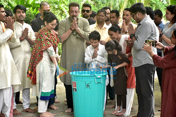 celebs snapped during ganesh visarjan 2