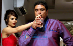 Movie Stills Of The Movie Game Paisa Ladki