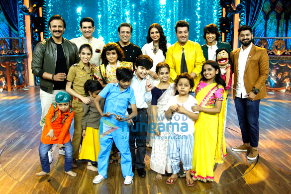 govinda and varun sharma snapped promoting fry day on the sets of indias best dramebaaz4