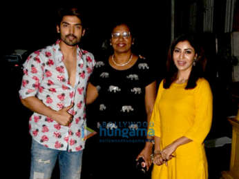 Gurmeet Choudhary snapped at Silver Beach Cafe in Juhu