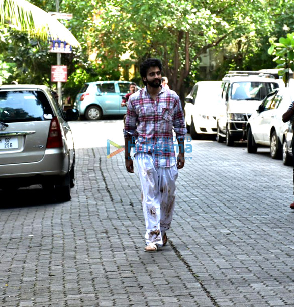 jackky bhagnani spotted in bandra for shooting a short film 6