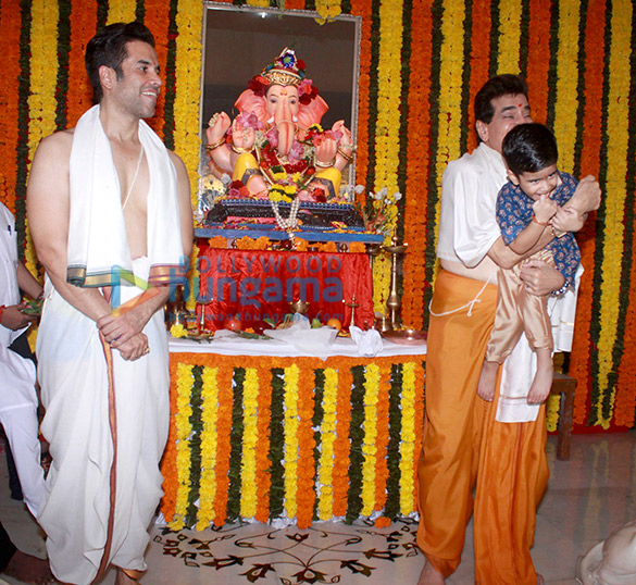 jeetendra and tusshar kapoor snapped during ganpati puja at their residence 2