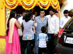 Jeetendra snapped at Shani Temple in Juhu