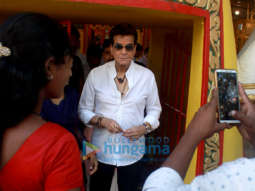 Jeetendra snapped at the Shani Mandir
