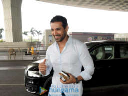 John Abraham, Amitabh Bachchan and others snapped at the airport