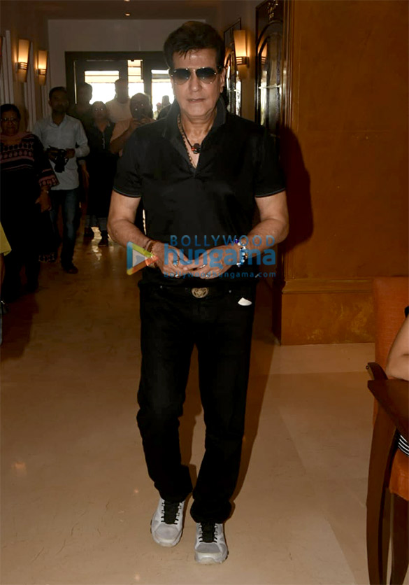 kajol snapped during helicopter eela promotions3