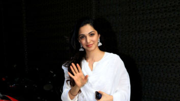 Kiara Advani spotted at Juhu