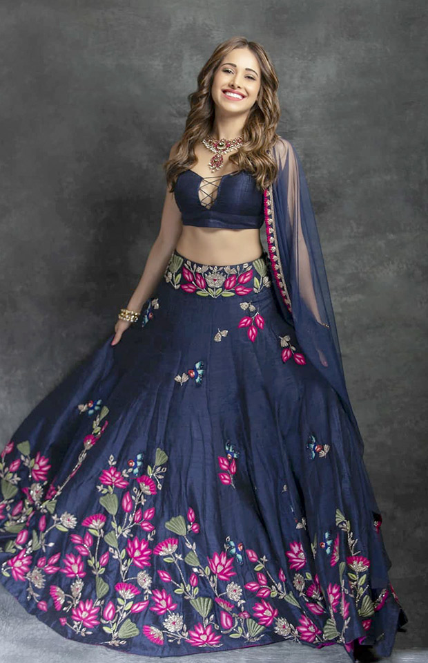 Nushrat Bharucha in Arpita Mehta for a friend's sangeet (8)