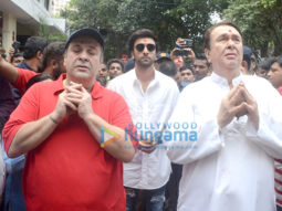 Ranbir Kapoor, Rishi Kapoor, Randhir Kapoor at the visarjan of R K Studios’ Ganesha idol
