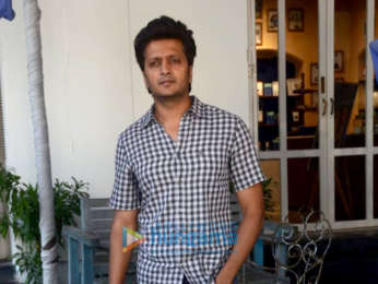 Riteish Deshmukh snapped in Bandra