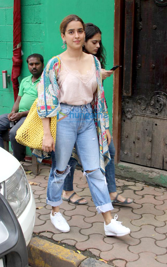 sanya malhotra snapped at the kitchen garden 1
