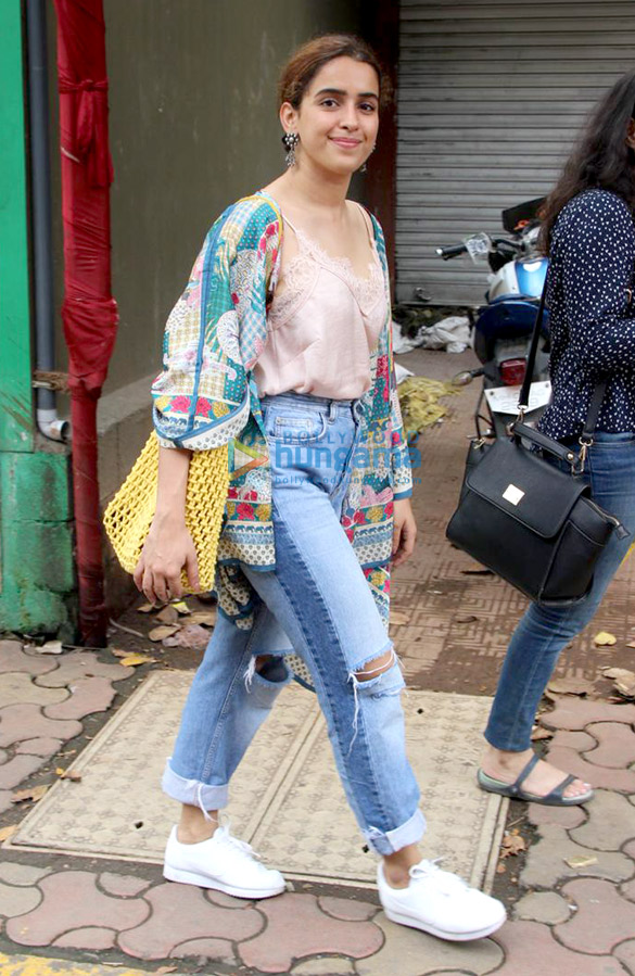 sanya malhotra snapped at the kitchen garden 2