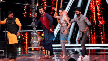 Shahid Kapoor and Shraddha Kapoor snapped on Indian Idol set promoting ‘Batti Gul Meter Chalu’