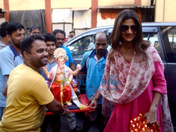 Shilpa Shetty, Raj Kundra and Remo D'souza bring Ganpati at their residence