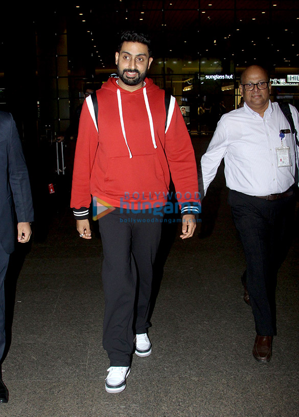 shraddha kapoor sunny leone parineeti chopra and others snapped at the airport3 1