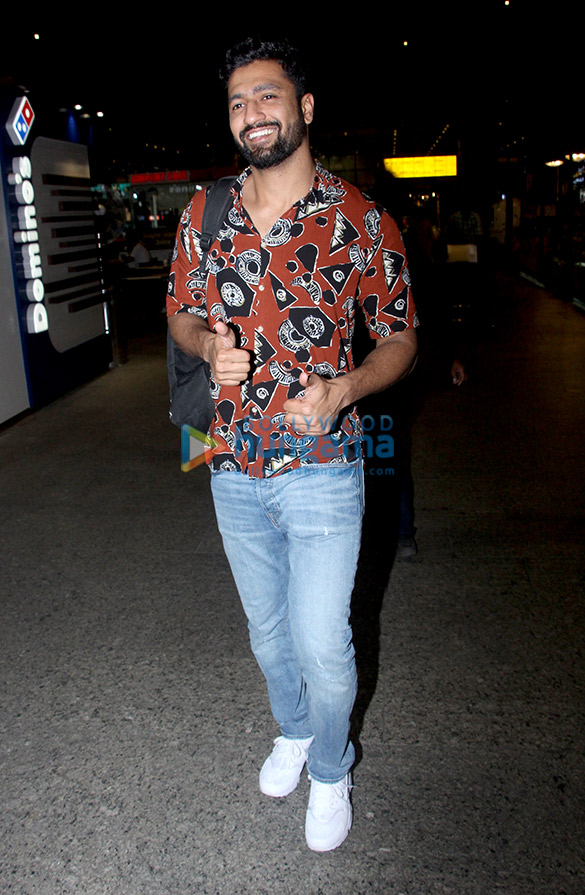 shraddha kapoor sunny leone parineeti chopra and others snapped at the airport3 3