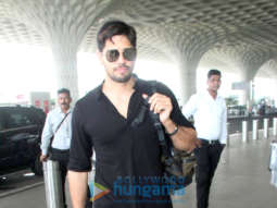 Sidharth Malhotra, Parineeti Chopra and others snapped at airport