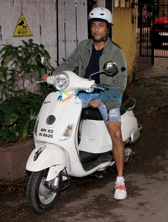 sushant singh rajput and abhishek kapoor snapped at dubbing studio 6