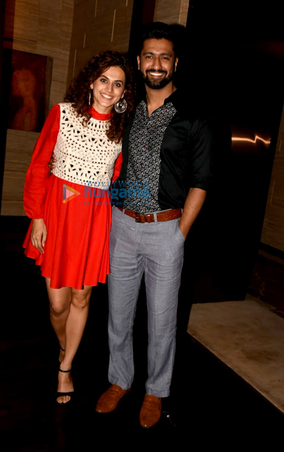 Taapsee Pannu, Abhishek Bachchan and Vicky Kaushal snapped in Juhu Taapsee Pannu, Abhishek Bachchan and Vicky Kaushal snapped in Juhu