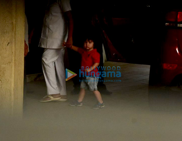 taimur ali khan spotted at playschool 1 2