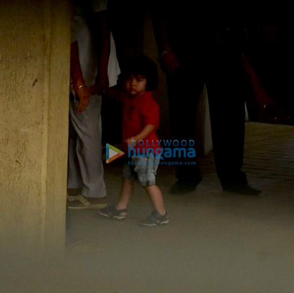 taimur ali khan spotted at playschool 4 2