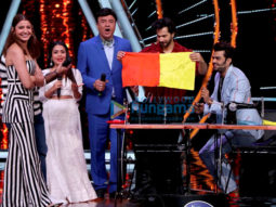 Varun Dhawan and Anushka Sharma snapped promoting their film Sui Dhaaga on the sets of Indian Idol 10