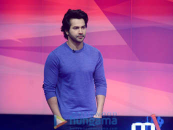 Varun Dhawan and Anushka Sharma visits Star Sports studio to promote the film 'Sui Dhaaga - Made in India' on Nerolac Cricket Live