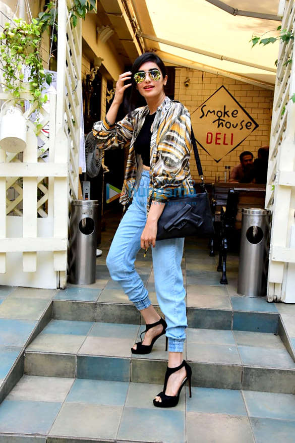aadha sharma snapped at smoke house deli 3