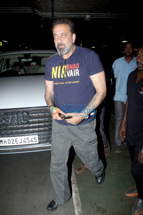 aamir khan alia bhatt and others snapped at the airport 001