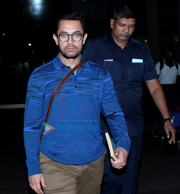 Aamir Khan, Parineeti Chopra and others snapped at the airport Aamir Khan, Parineeti Chopra and others snapped at the airport