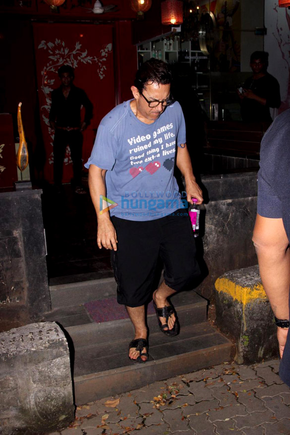 aamir khan spotted at spa in bandra 3