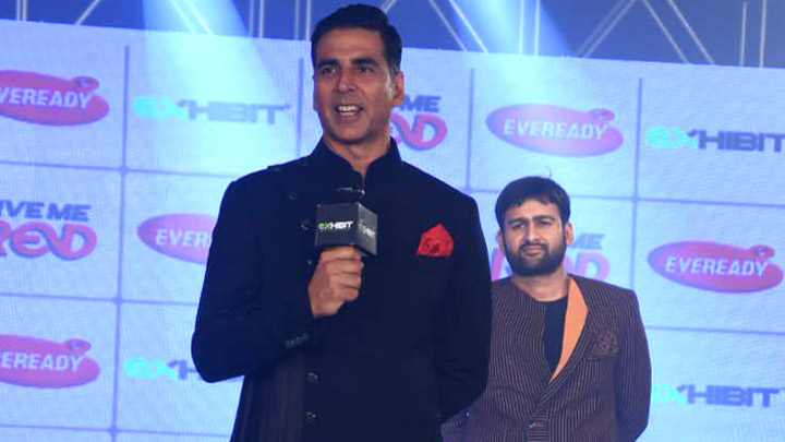 Akshay Kumar Walks for Lalit Dalmia at Exhibit Tech Fashion Tour