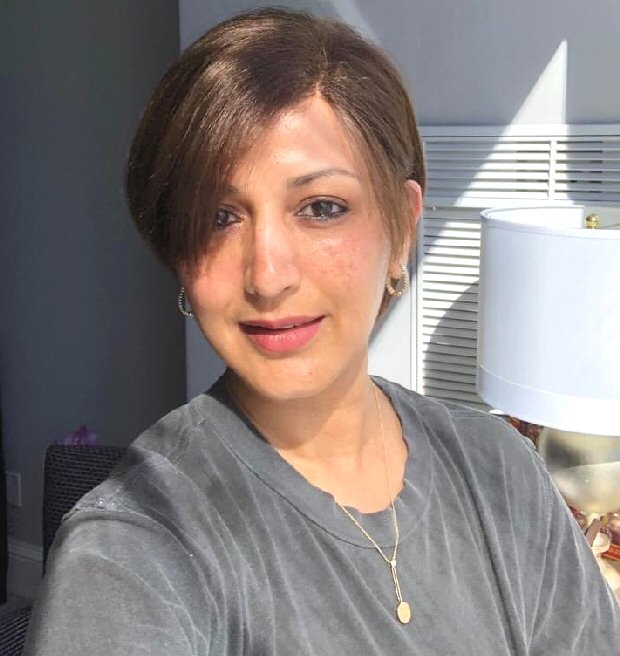 Amid cancer battle, Sonali Bendre flaunts new look with a bright smile in New York