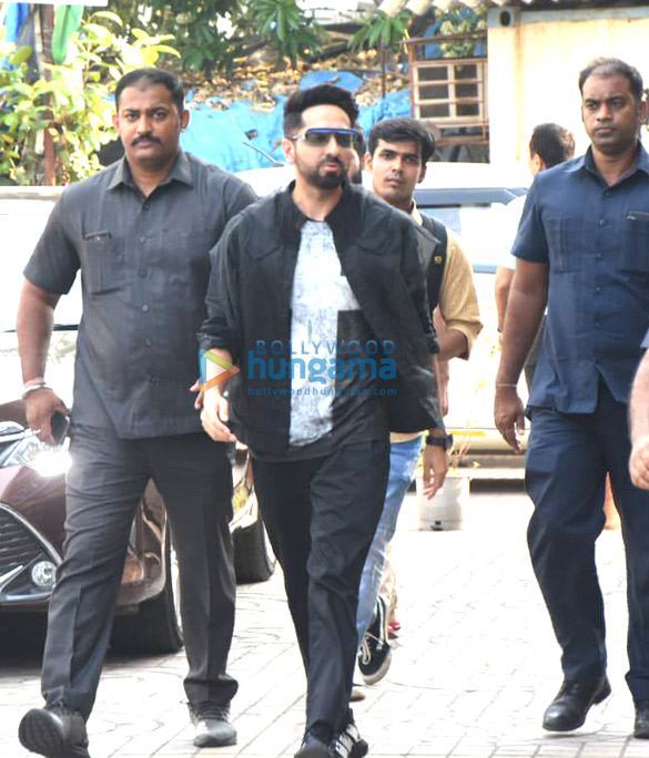 ayushmann khurrana gajraj rao and neena gupta visit citimall pvr for badhaai ho 5