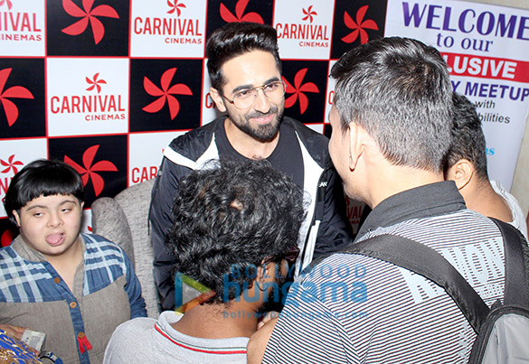 ayushmann khurrana visited sangam carnival cinemas to see public reaction for his film andhadhun 4
