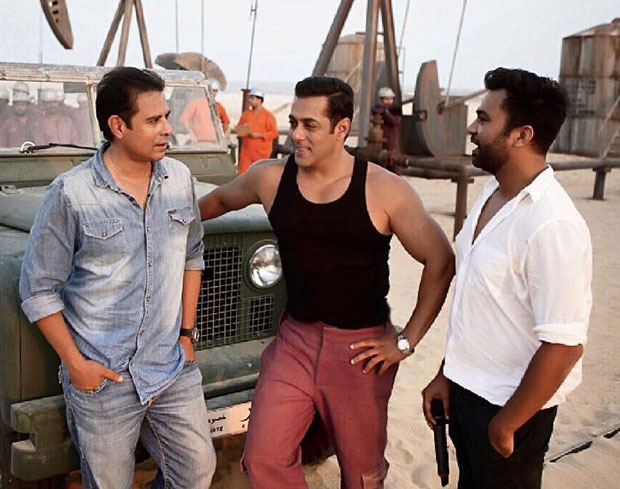 Bharat: Salman Khan looks effortlessly HANDSOME in this pic, drops a major hint about his sequence with Varun Dhawan
