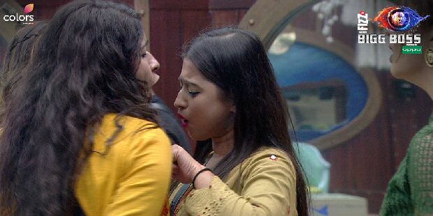 Bigg Boss 12 October 4 highlights Surbhi Rana ABUSES & threatens to slap Somi Khan