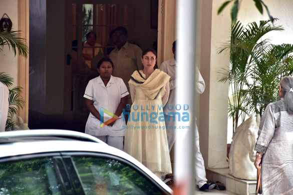 celebs arrive at krishna raj kapoors residence to pay their last respects1 2