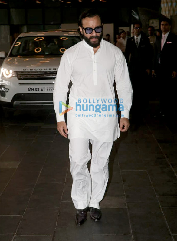 celebs attend the prayer meet of late krishna raj kapoor at sahara star hotel 2