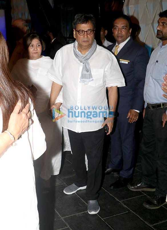 celebs attend the prayer meet of late krishna raj kapoor at sahara star hotel 6 3