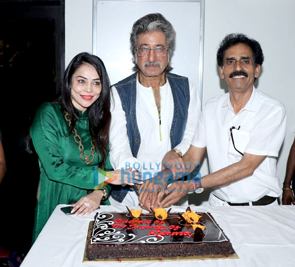 celebs grace the success party of karma at sunny super sound in juhu 3